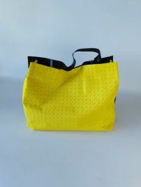Picture of Issey Miyake Lady Handbags _SKUfw141327410fw